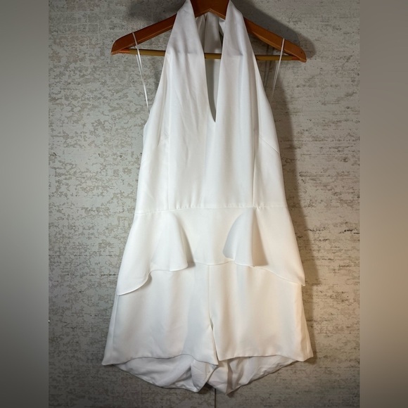 NWT SCRIPTED SAKS FIFTH AVENUE Ivory Romper Peplum Size Large - Picture 3 of 15